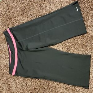 Nike capris
